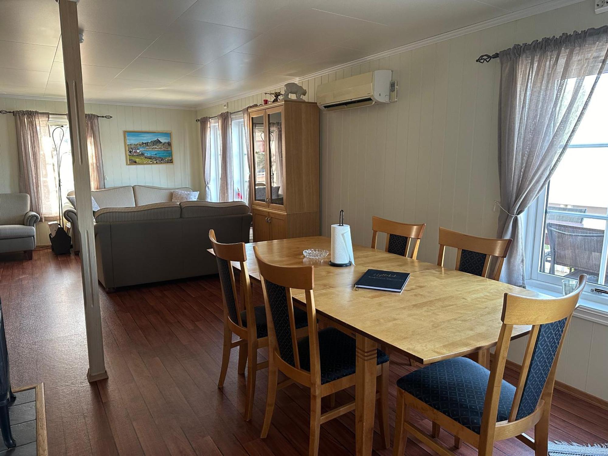 Вилла Cozy House By The Sea Tofta Экстерьер фото